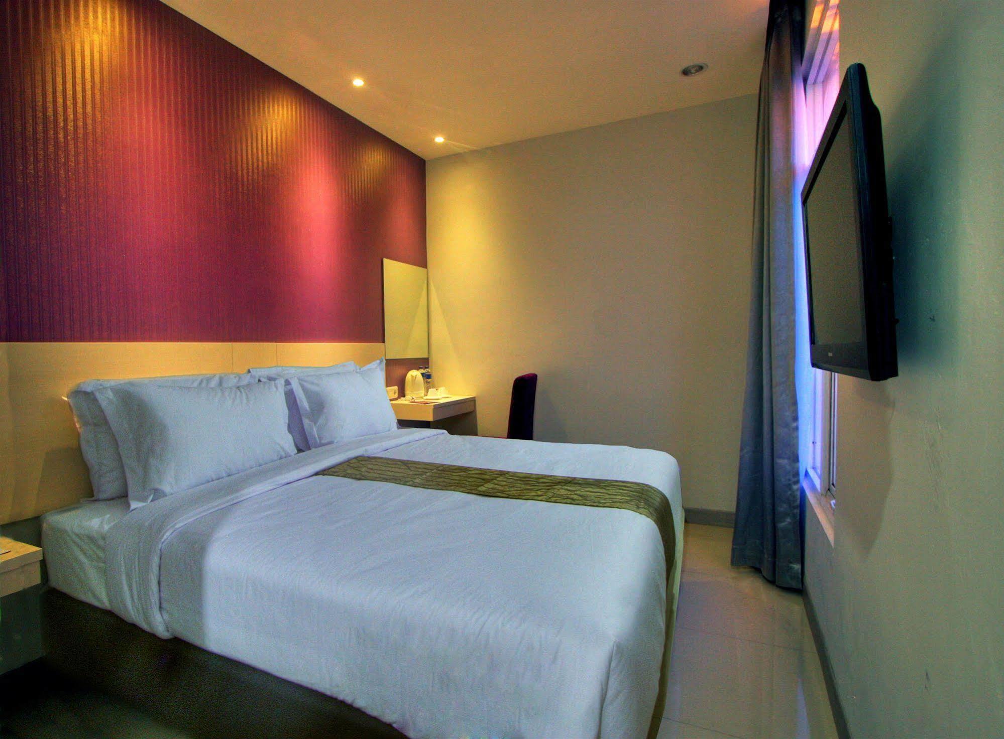 Hotel Vio Surapati Bandung Exterior foto